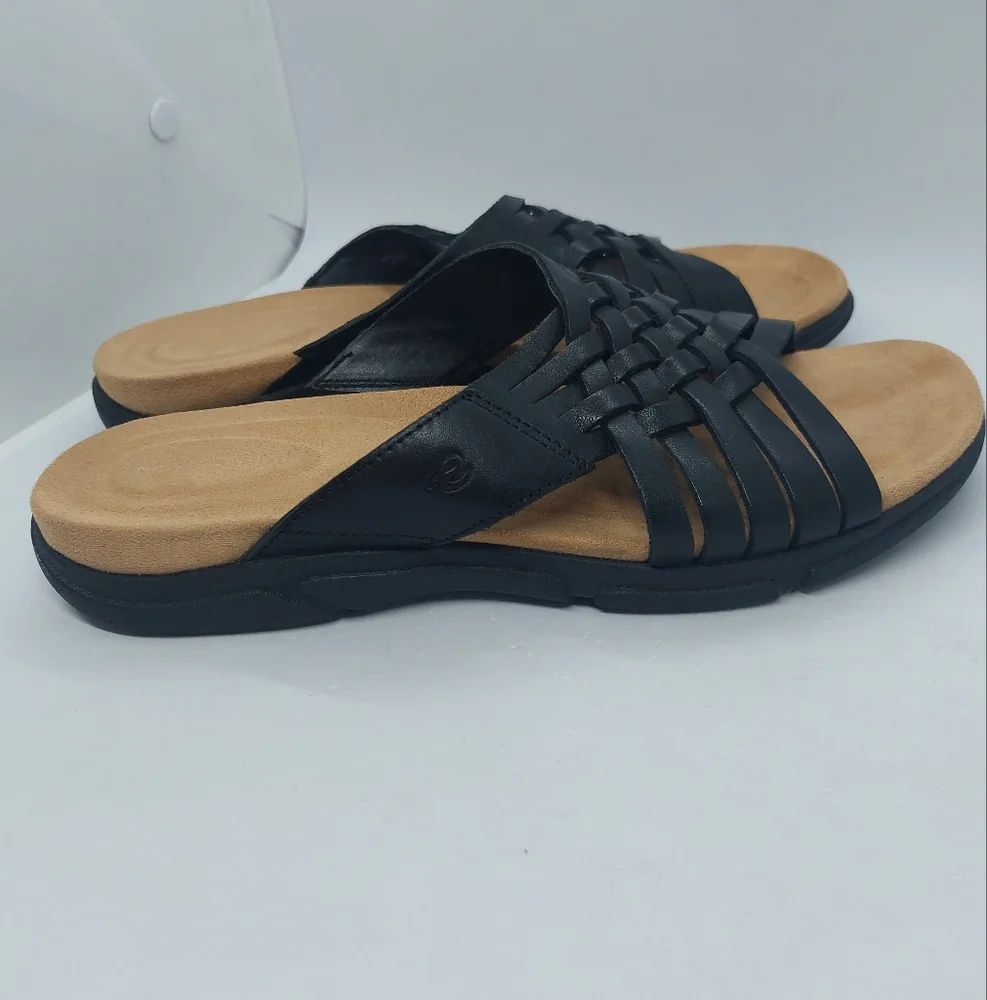 Easy Spirit Semeadow Slip On Sandals Size 8.5M Black Leather Open Toe Shoe